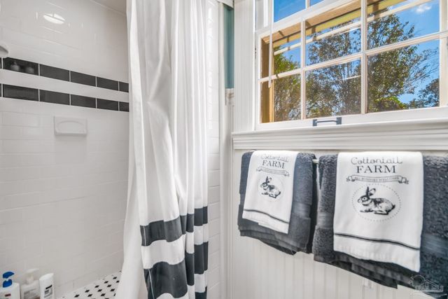 8892 Scenic Hills Dr, Pensacola, FL 32514