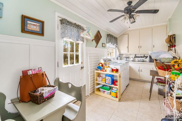 8892 Scenic Hills Dr, Pensacola, FL 32514