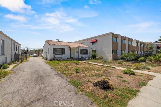 1534 E Broadway, Glendale, CA 91205