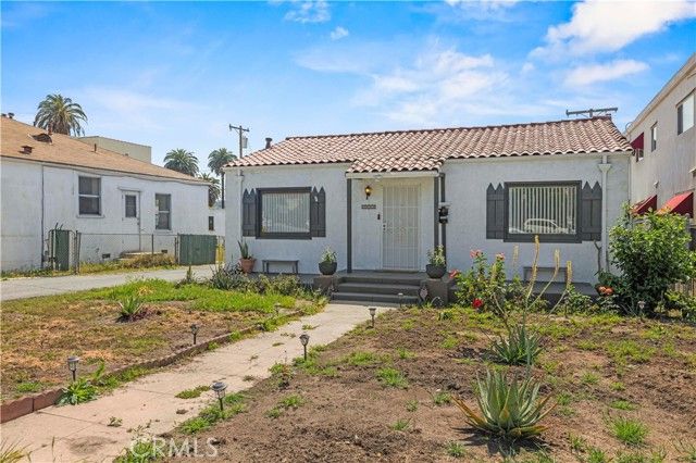 1534 E Broadway, Glendale, CA 91205