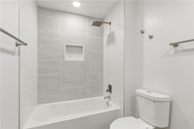 1809 E Serena, Fresno, CA 93720