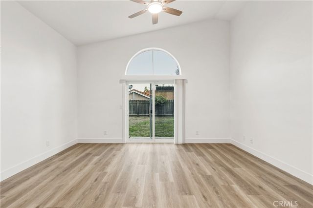 1809 E Serena, Fresno, CA 93720