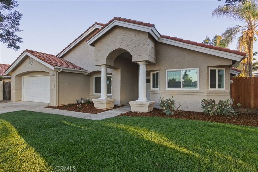 1809 E Serena, Fresno, CA 93720