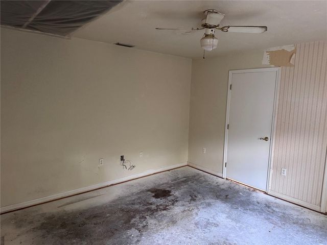 3589 N CHAMBERLAIN BOULEVARD, North Port, FL 34286