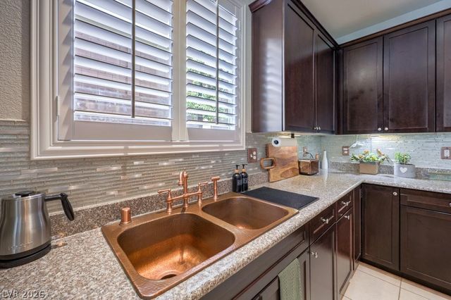 7111 THISTLE RIDGE Street, Las Vegas, NV 89166