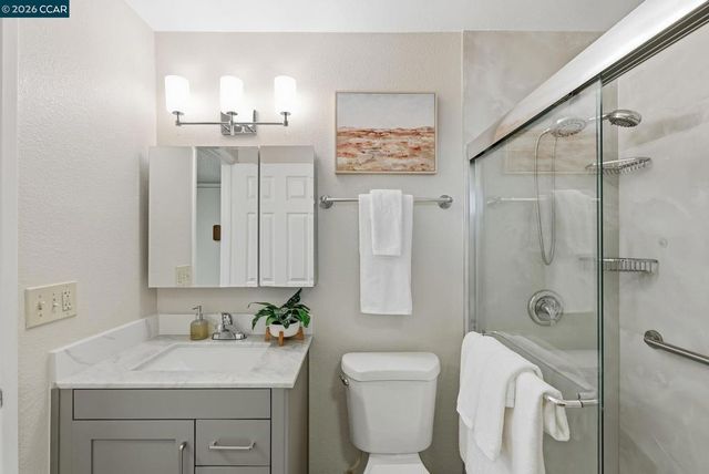 2624 Ptarmigan Dr 2, Walnut Creek, CA 94595
