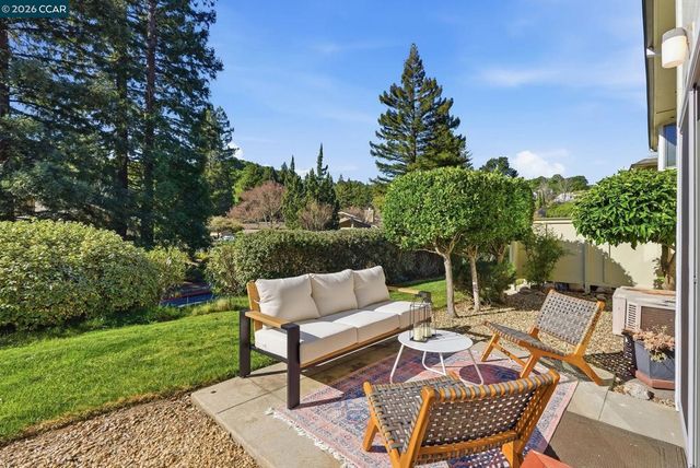2624 Ptarmigan Dr 2, Walnut Creek, CA 94595