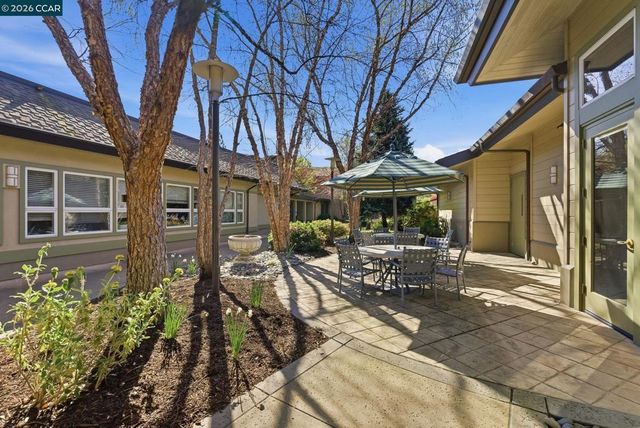 2624 Ptarmigan Dr 2, Walnut Creek, CA 94595