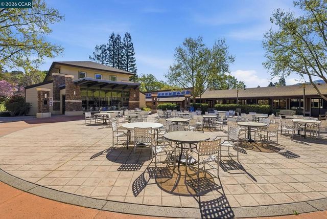 2624 Ptarmigan Dr 2, Walnut Creek, CA 94595