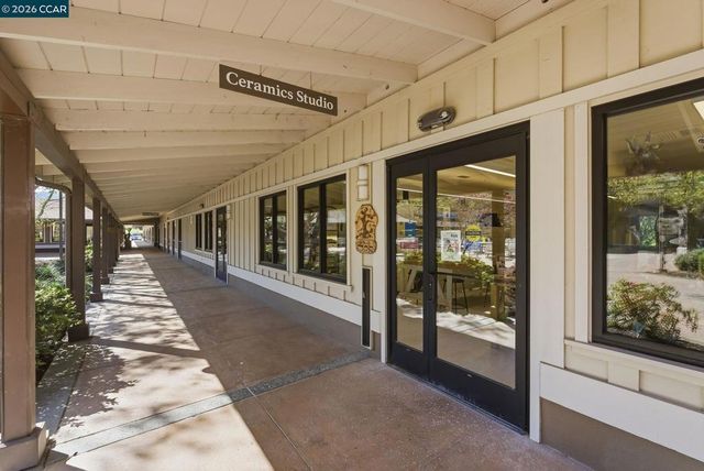 2624 Ptarmigan Dr 2, Walnut Creek, CA 94595