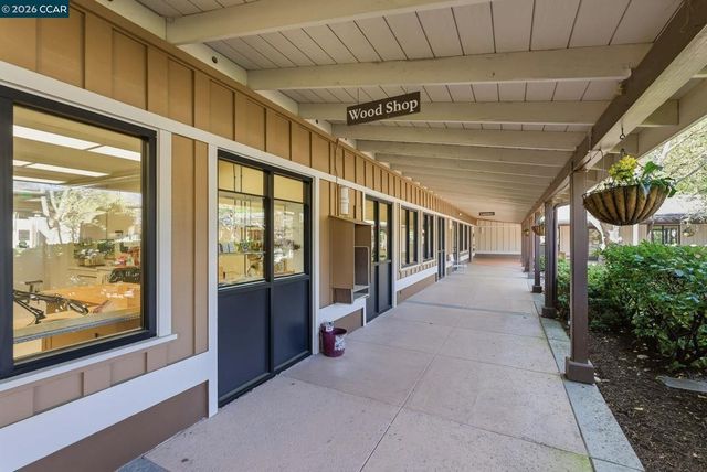 2624 Ptarmigan Dr 2, Walnut Creek, CA 94595
