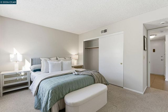 2624 Ptarmigan Dr 2, Walnut Creek, CA 94595