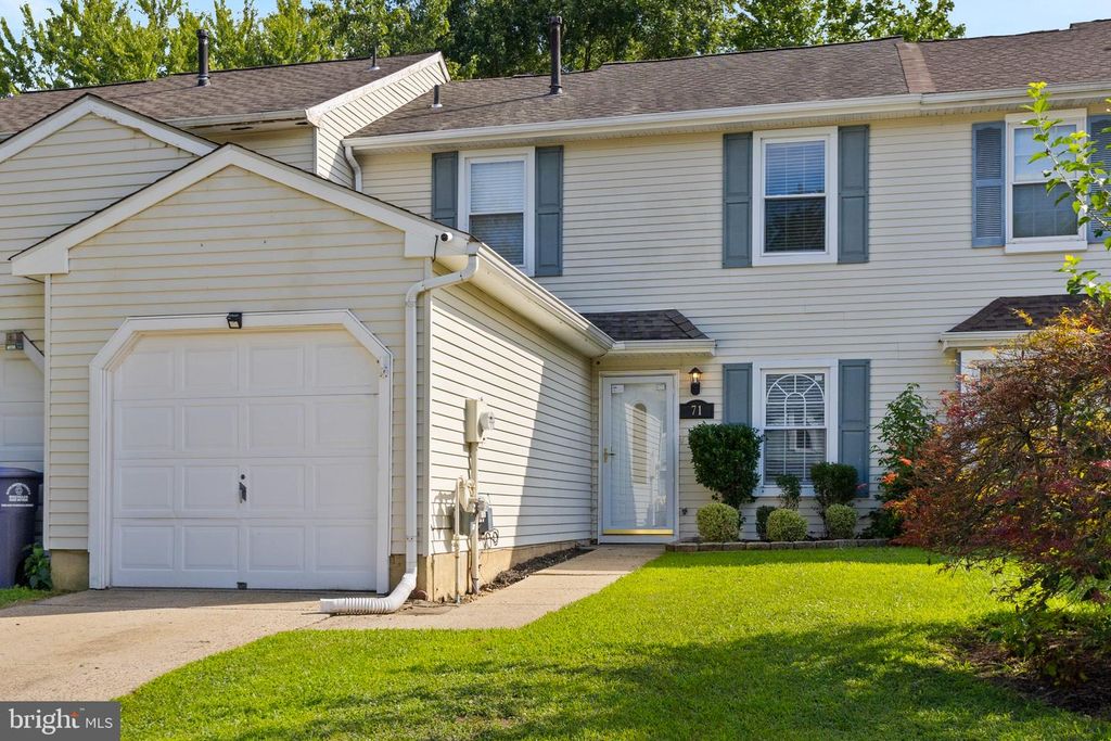 71 N HILL DR, WESTAMPTON, NJ 08060 — exterior