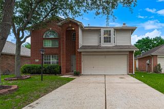 215 Pebble Canyon Lane, Dickinson, TX 77539