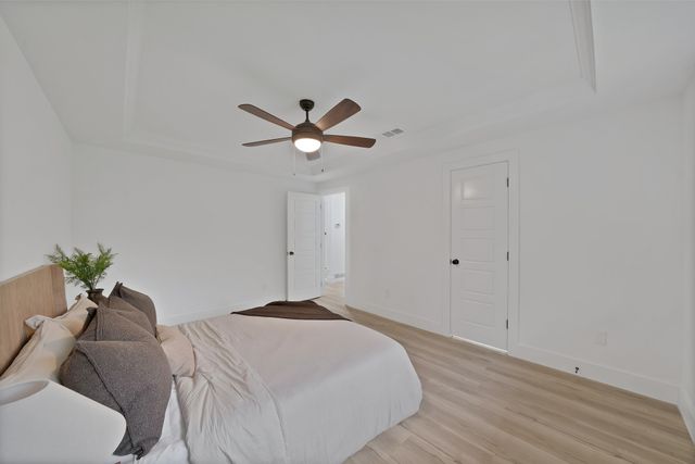 734 Tower Crest Drive, Duncanville, TX 75116