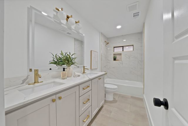 734 Tower Crest Drive, Duncanville, TX 75116