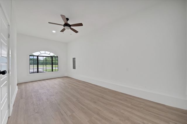 734 Tower Crest Drive, Duncanville, TX 75116