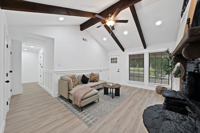 734 Tower Crest Drive, Duncanville, TX 75116