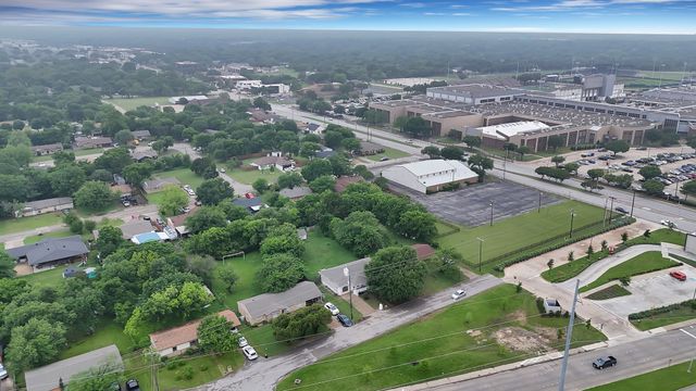 734 Tower Crest Drive, Duncanville, TX 75116