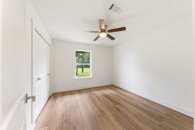 33003 E Westwood Square East Drive E, Magnolia, TX 77354