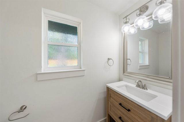 33003 E Westwood Square East Drive E, Magnolia, TX 77354