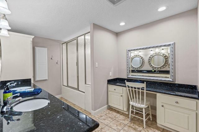 7205 Avenue O, Santa Fe, TX 77510