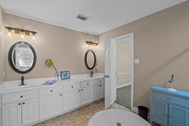 7205 Avenue O, Santa Fe, TX 77510