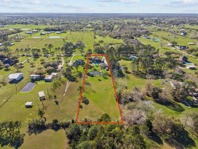 7205 Avenue O, Santa Fe, TX 77510