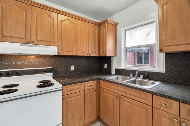 1137 NW 29th Terrace 1137, Miami, FL 33127