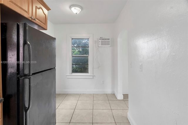1137 NW 29th Terrace 1137, Miami, FL 33127