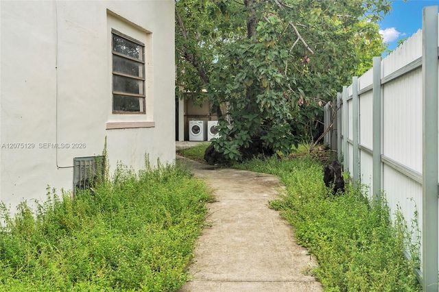 1137 NW 29th Terrace 1137, Miami, FL 33127