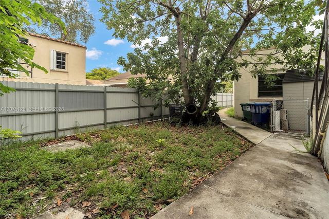 1137 NW 29th Terrace 1137, Miami, FL 33127
