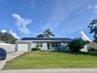 2216 SE Newcastle Terrace, Port St Lucie, FL 34952