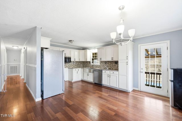 19486 Astor Road, Abingdon, VA 24210