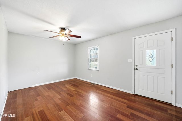 19486 Astor Road, Abingdon, VA 24210