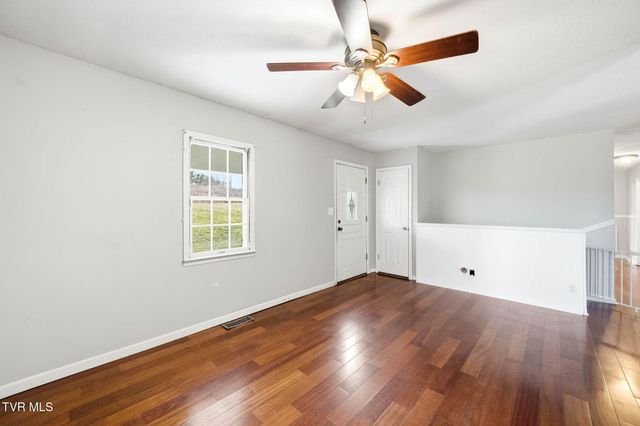 19486 Astor Road, Abingdon, VA 24210