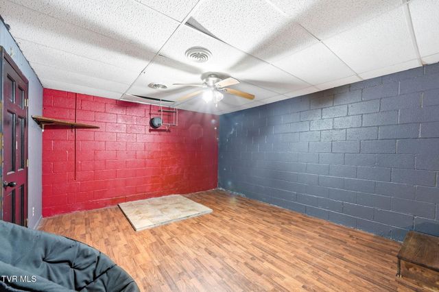 19486 Astor Road, Abingdon, VA 24210