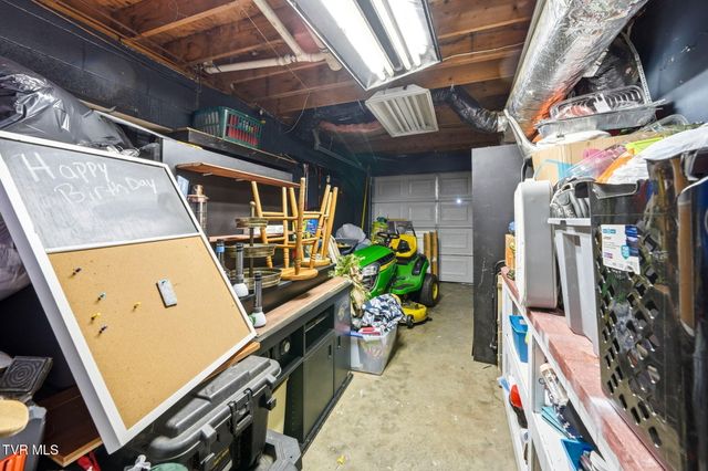 19486 Astor Road, Abingdon, VA 24210