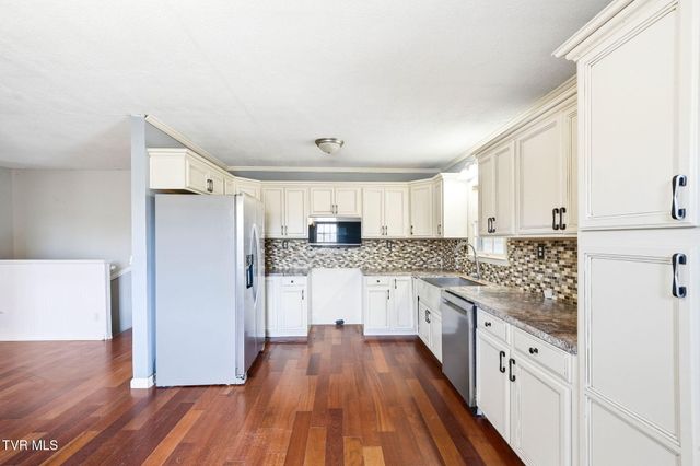 19486 Astor Road, Abingdon, VA 24210