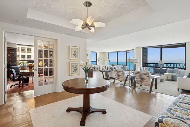 1040 N LAKE SHORE Drive 32D, Chicago, IL 60611