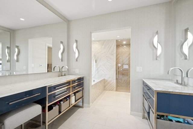 1040 N LAKE SHORE Drive 32D, Chicago, IL 60611