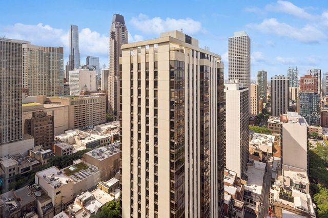 1040 N LAKE SHORE Drive 32D, Chicago, IL 60611