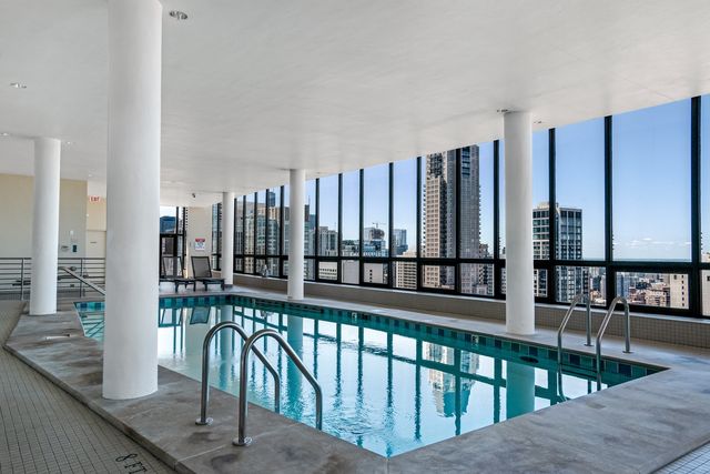 1040 N LAKE SHORE Drive 32D, Chicago, IL 60611