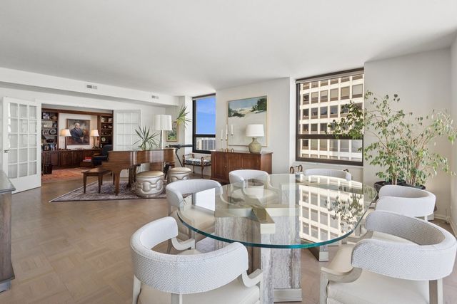 1040 N LAKE SHORE Drive 32D, Chicago, IL 60611