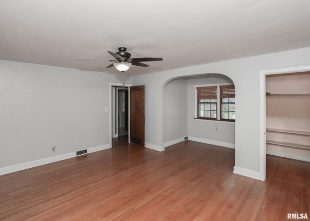 1148 45TH Street, Rock Island, IL 61265