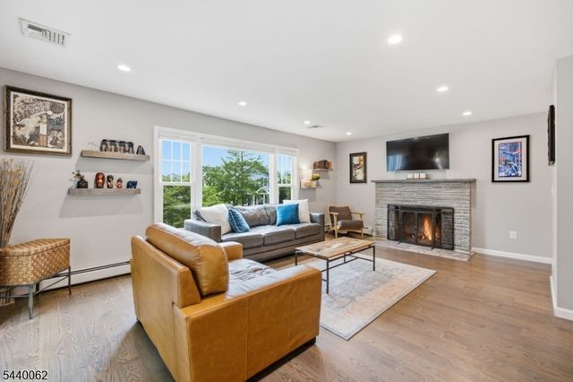 126 E Shore Trl, Sparta Twp., NJ 07871