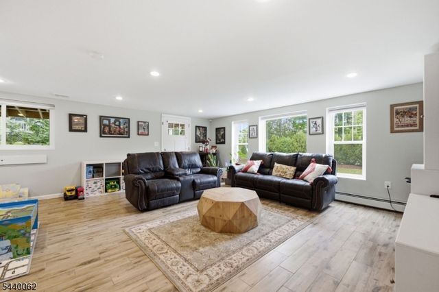 126 E Shore Trl, Sparta Twp., NJ 07871