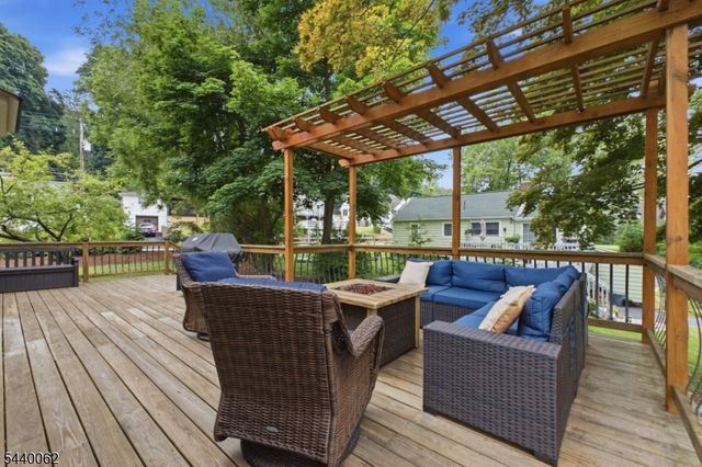 126 E Shore Trl, Sparta Twp., NJ 07871