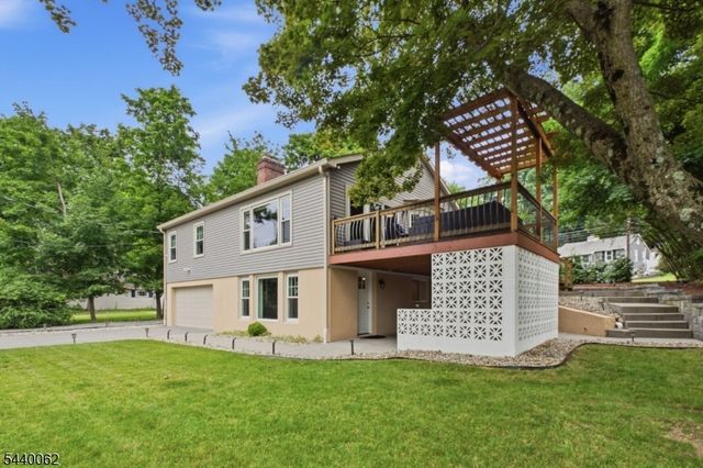 126 E Shore Trl, Sparta Twp., NJ 07871