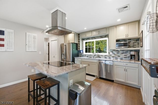 126 E Shore Trl, Sparta Twp., NJ 07871
